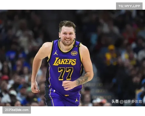 湖人101-73大胜太阳，东契奇33分詹姆斯加冕历史出场王